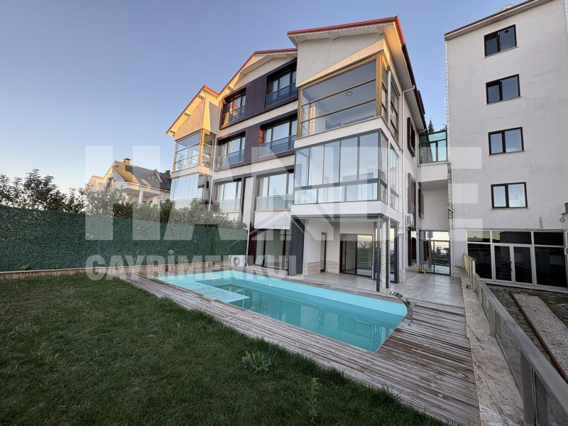 Satılık Havuzlu Dubleks Daire