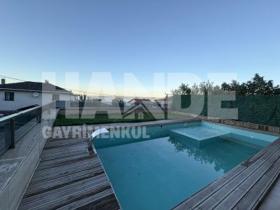 Satılık Havuzlu Dubleks Daire