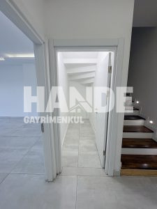 Satılık Havuzlu Dubleks Daire