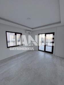 Satılık Havuzlu Dubleks Daire