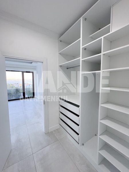 Satılık Havuzlu Dubleks Daire