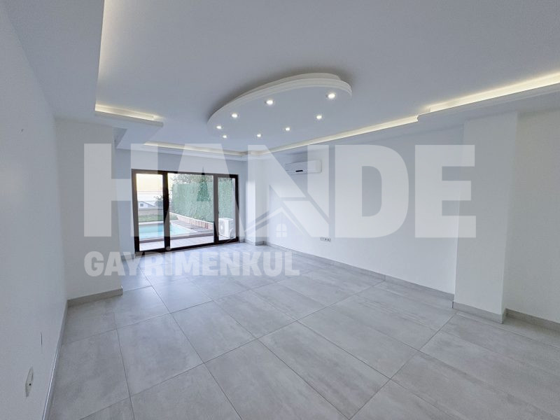 Satılık Havuzlu Dubleks Daire