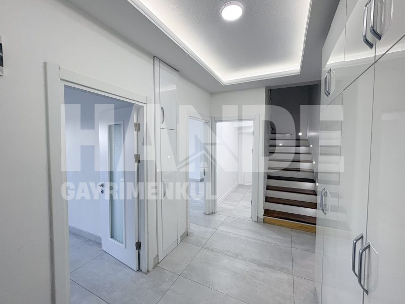 Satılık Havuzlu Dubleks Daire