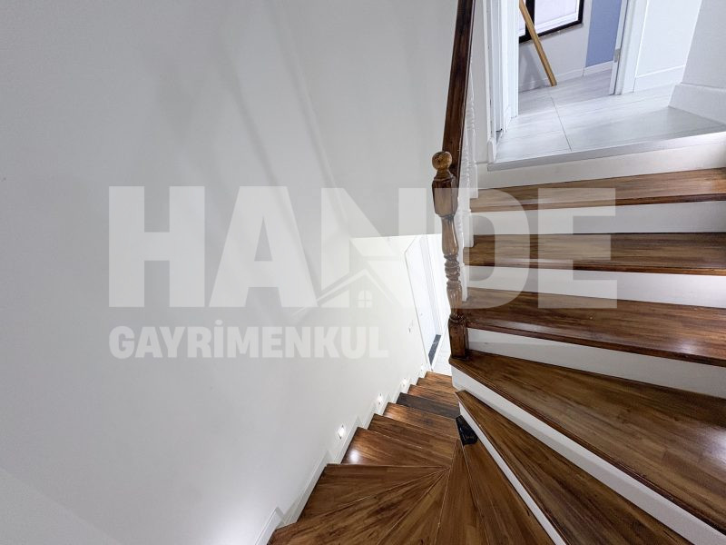 Satılık Havuzlu Dubleks Daire