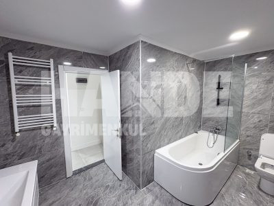 Satılık Havuzlu Dubleks Daire