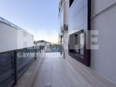 Satılık Havuzlu Dubleks Daire