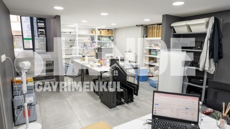 Karamürsel Merkezde Dükkan