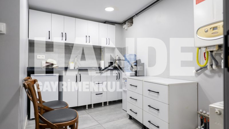 Karamürsel Merkezde Dükkan