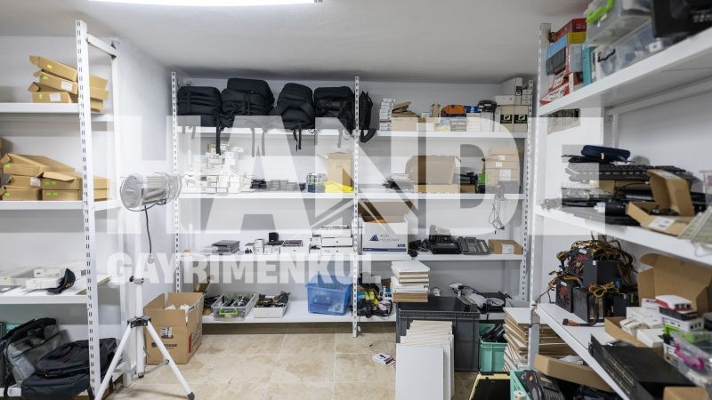 Karamürsel Merkezde Dükkan