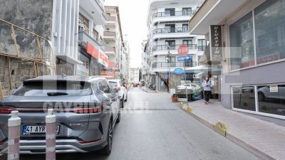 Karamürsel Merkezde Dükkan
